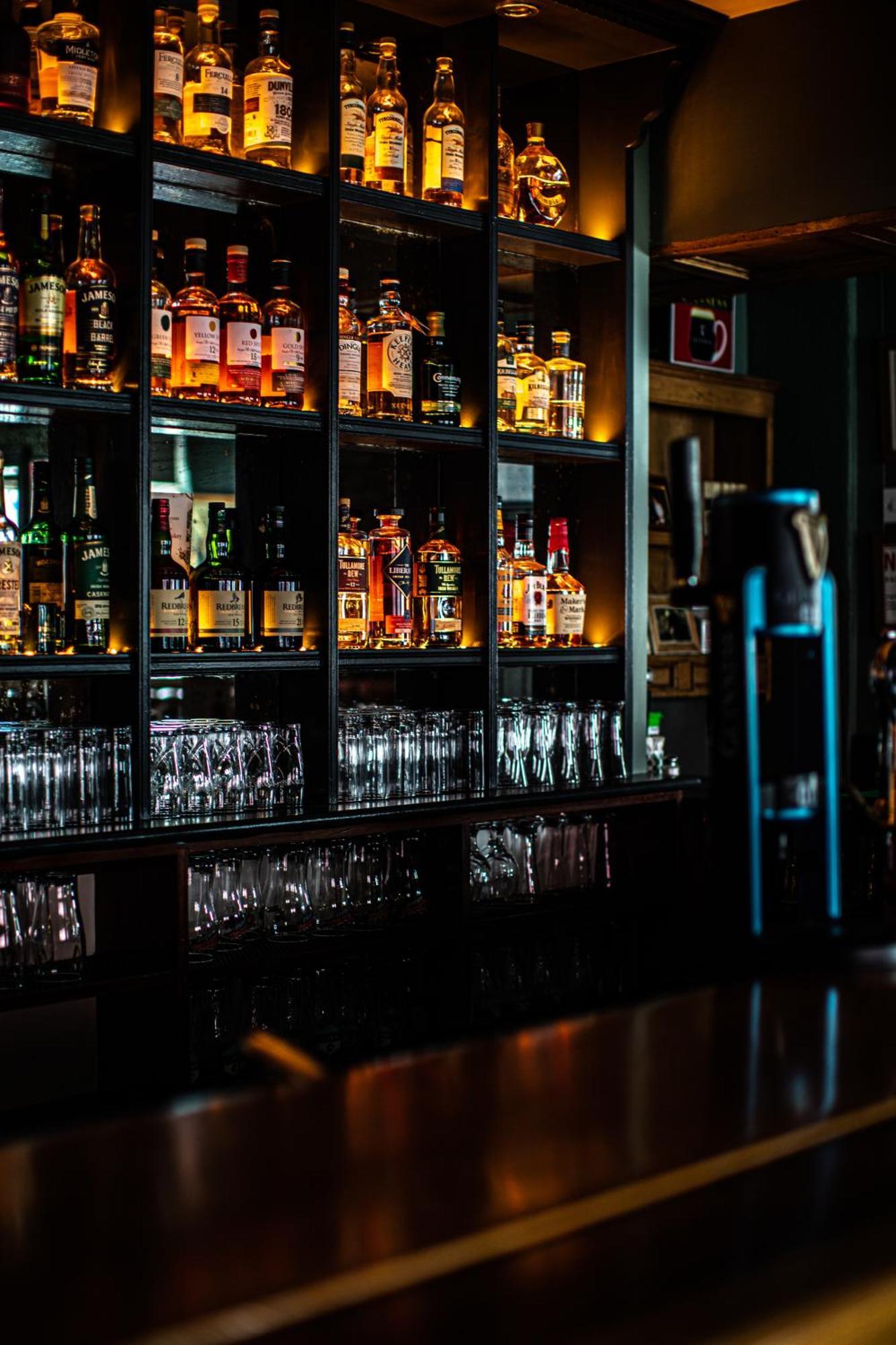比安科尼酒店 基洛格林 外观 照片